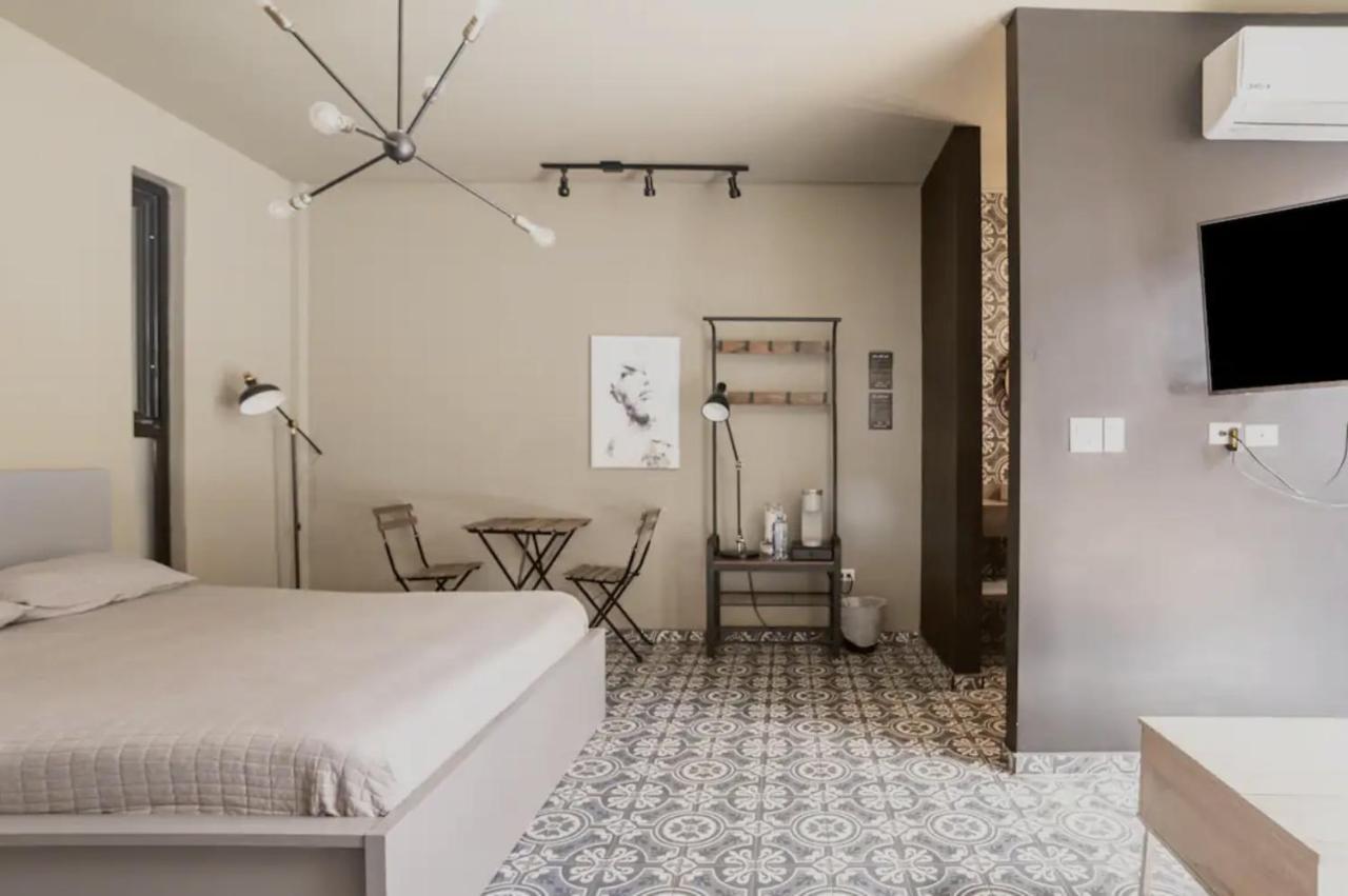 The Studios 22800 Ενσενάντα Εξωτερικό φωτογραφία